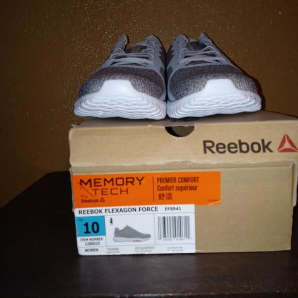 Women's Rebook Flexagon force size 10 - Picture 6 of 6